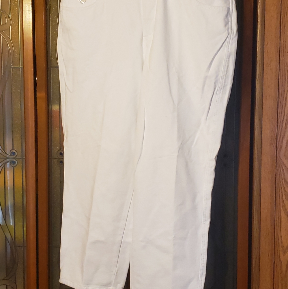 Quacker Factory dream jeans Capris size 14